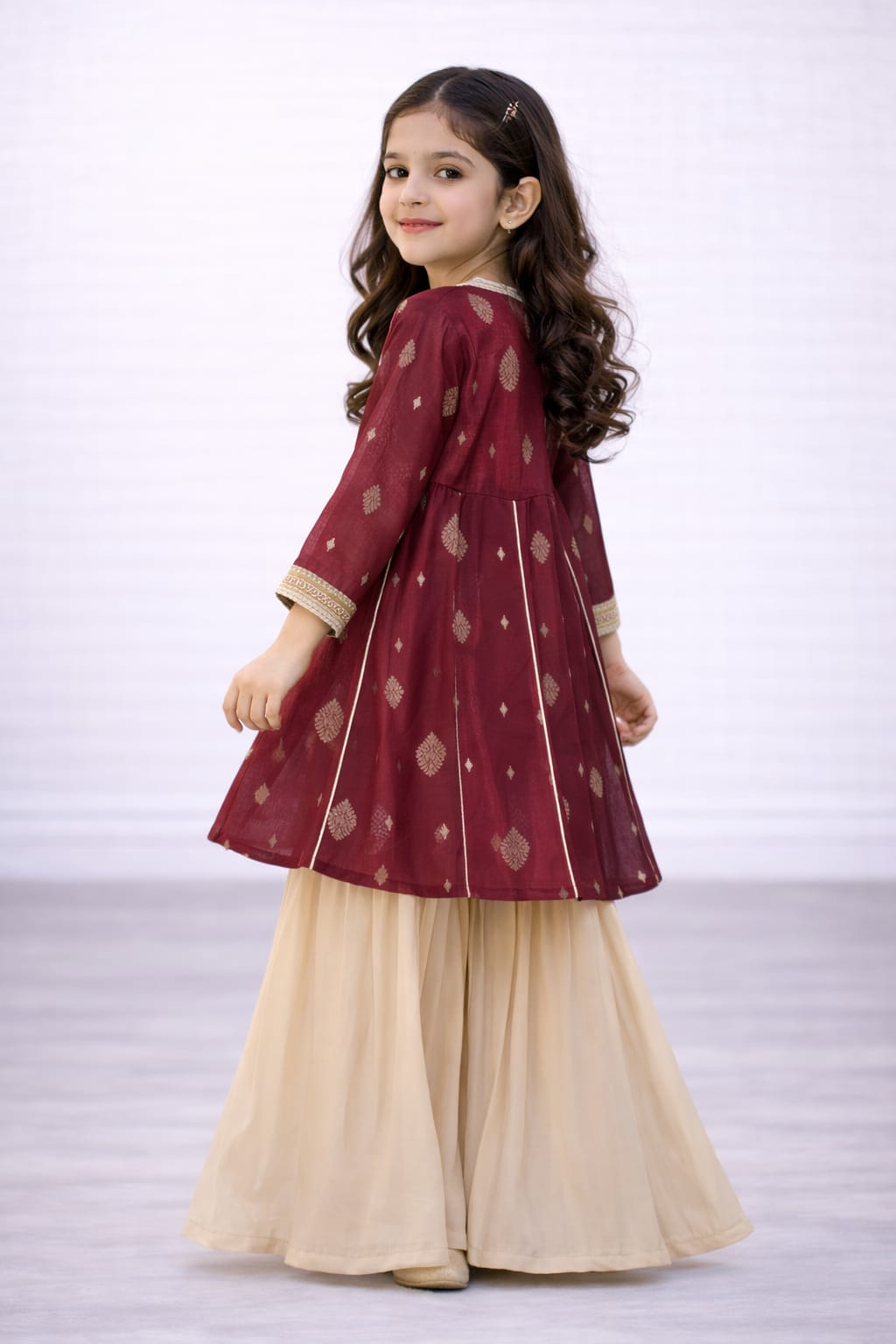 Girls Elegant Embroidered Banarsi Kurta Set